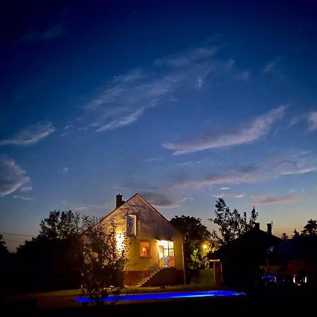 River House - Luxury House On The Border Of The Tisza River Arokto المظهر الخارجي الصورة